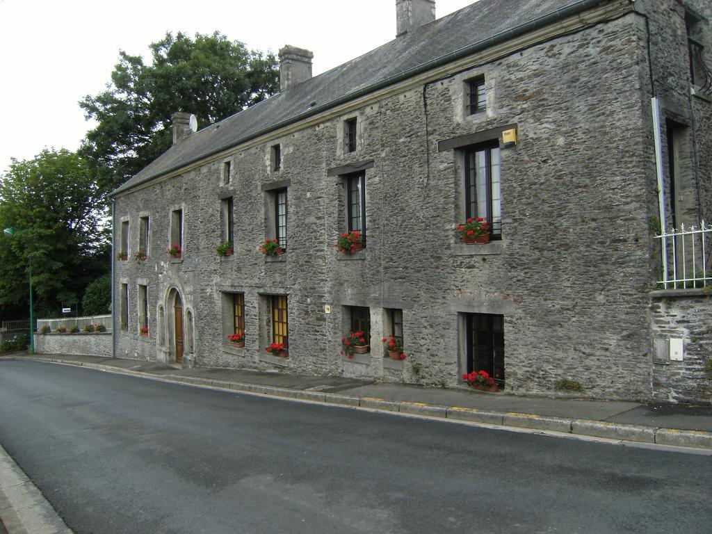 مبيت وإفطار Caumont-Sur-Aure Le Relais Du Mont Chauve المظهر الخارجي الصورة